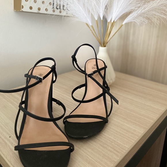 Call it spring heels - Picture 2 of 3